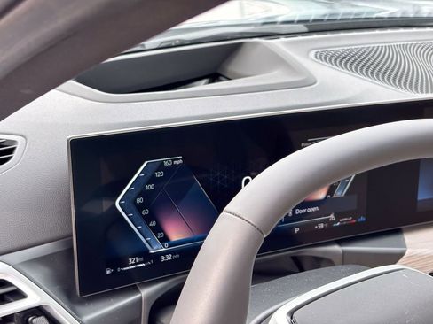 New 2026 BMW 330i xDrive Sedan w/ Premium Package image 11