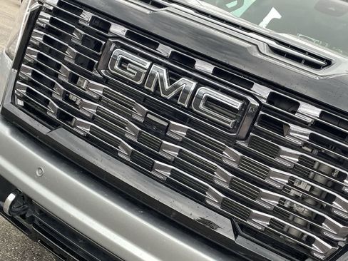 Used 2025 GMC Sierra 2500 Denali Ultimate AWD/4WD image 40