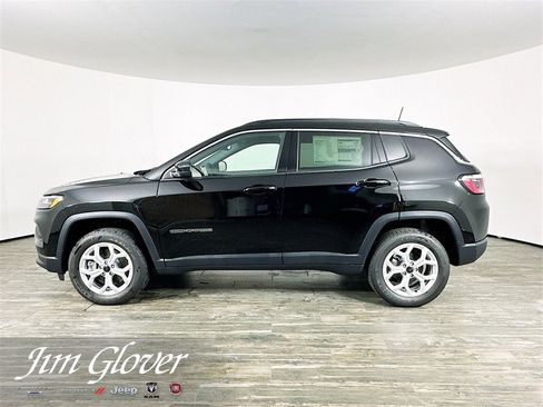 New 2026 Jeep Compass Latitude image 5