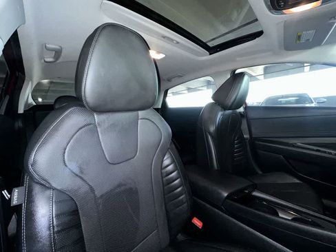 Used 2023 Hyundai Elantra Limited FWD image 27