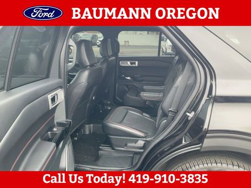 Used 2023 Ford Explorer ST-Line w/ Class IV Trailer Tow Package AWD/4WD image 15