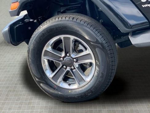 Certified 2020 Jeep Wrangler Unlimited Sahara image 8