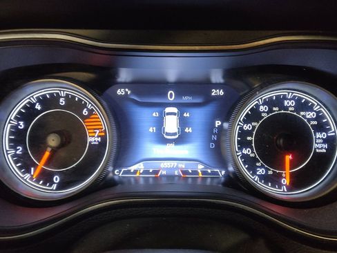 Used 2020 Jeep Cherokee Limited FWD image 23