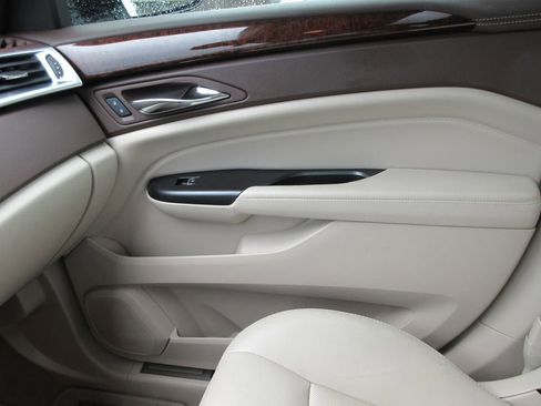 Used 2016 Cadillac SRX Performance w/ Driver Awareness Package image 34