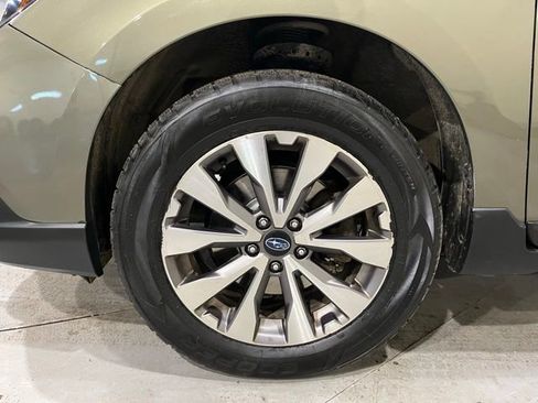 Used 2018 Subaru Outback 3.6R Touring AWD/4WD image 8