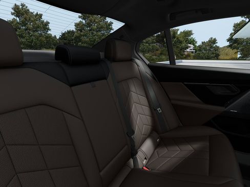 New 2026 BMW 530i 530i Sedan w/ Premium Package image 10