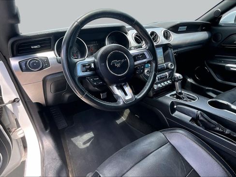 Used 2018 Ford Mustang Premium RWD image 6