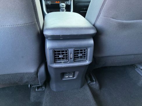 Used 2025 Toyota RAV4 XLE w/ Convenience Package image 24