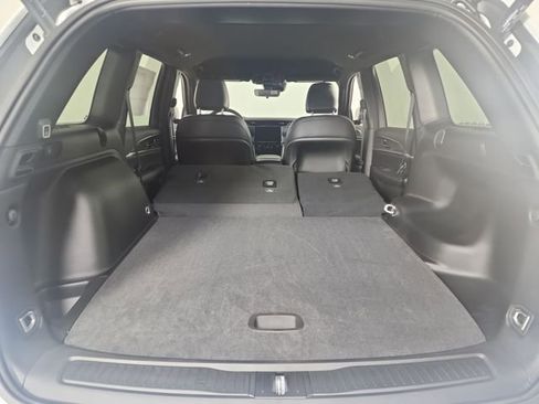 New 2025 Jeep Grand Cherokee Limited image 12