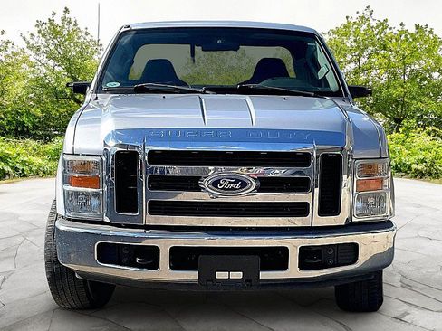 Used 2008 Ford F250 Lariat RWD image 2