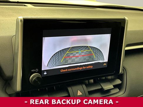 Used 2023 Toyota RAV4 LE AWD/4WD image 14