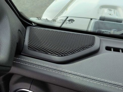 Used 2023 Jeep Wrangler Sahara image 46