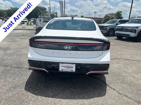 Used 2025 Hyundai Sonata SEL FWD image 4