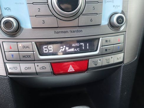 Used 2013 Subaru Outback 2.5i Limited AWD/4WD image 68