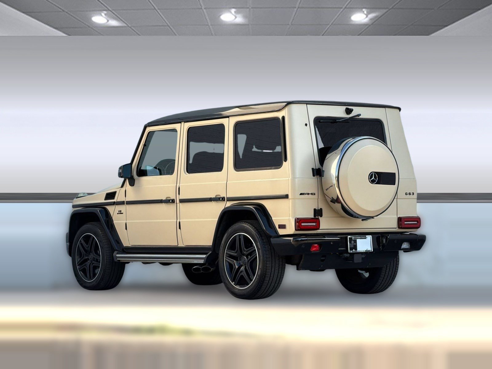 Used 2017 Mercedes-Benz G 63 AMG 4MATIC image 3