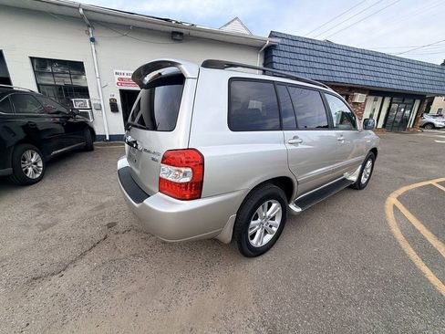 Used 2006 Toyota Highlander Limited AWD/4WD image 22