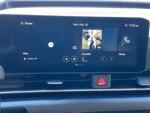 New 2026 Kia Carnival FWD image 11