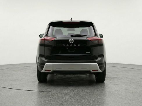 Used 2025 Nissan Rogue SV FWD image 7