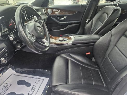 Used 2018 Mercedes-Benz C 300 4MATIC Sedan image 19