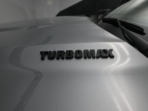 Used 2026 Chevrolet Silverado 1500 Custom w/ LPO, Dark Essentials Package AWD/4WD image 13