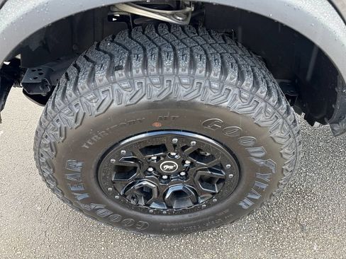 Used 2024 Ford Bronco Wildtrak AWD/4WD image 11