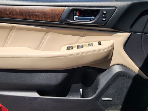 Used 2018 Subaru Outback 2.5i Limited AWD/4WD image 19
