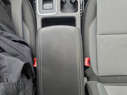 Used 2019 Ford Escape SE image 22