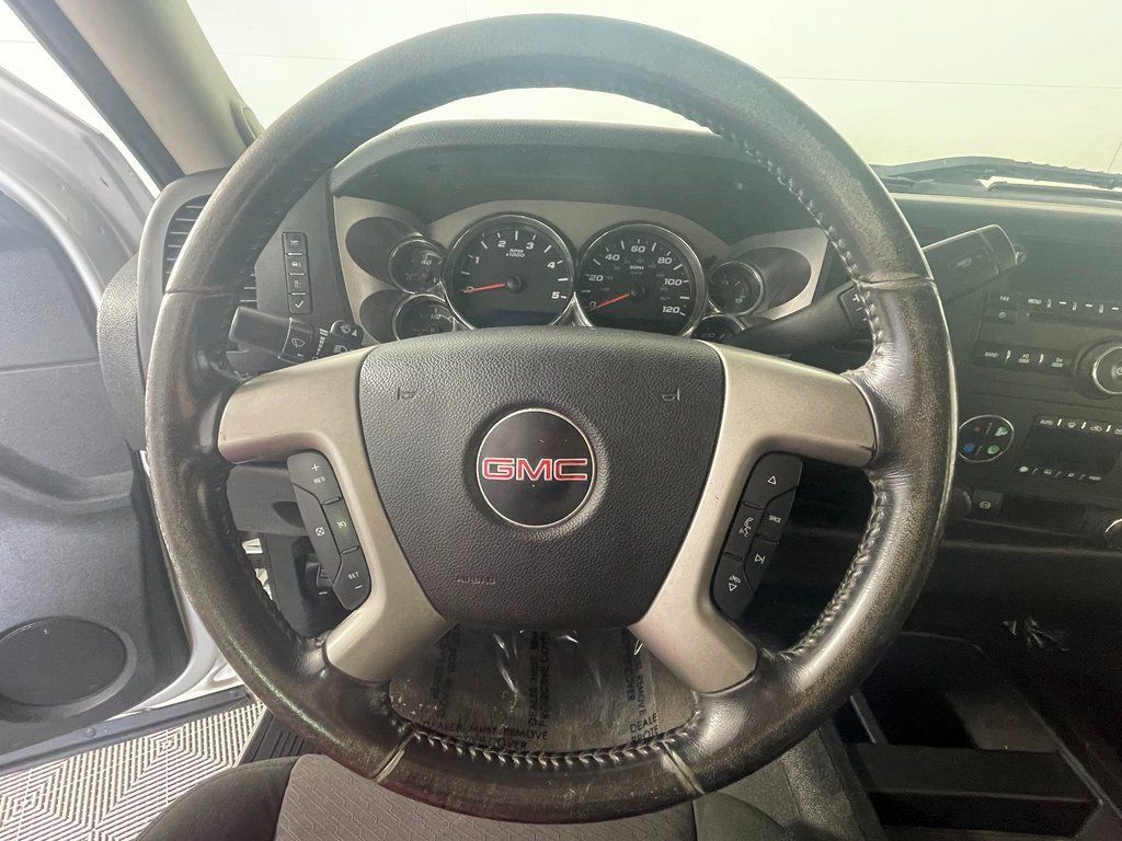 Used 2013 GMC Sierra 3500 SLE AWD/4WD image 7