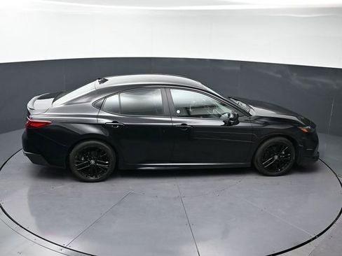 Used 2025 Toyota Camry SE FWD image 26