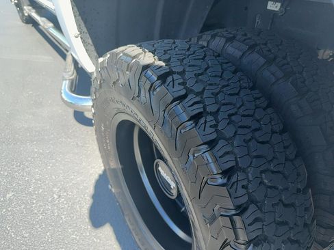Used 2012 RAM 3500 SLT w/ Max Tow Pkg AWD/4WD image 15