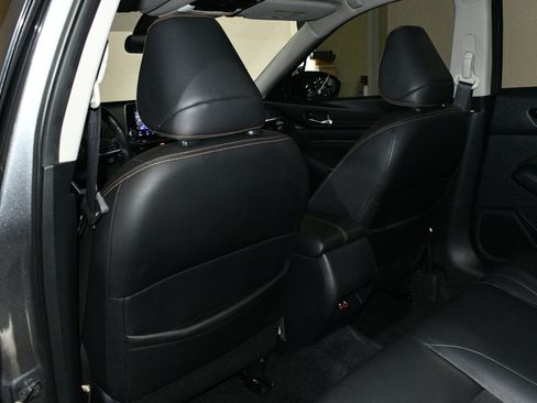 Used 2020 Nissan Altima 2.5 SR w/ Premium Package FWD image 15