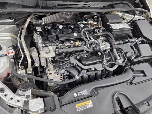 Used 2025 Toyota Corolla LE FWD image 26