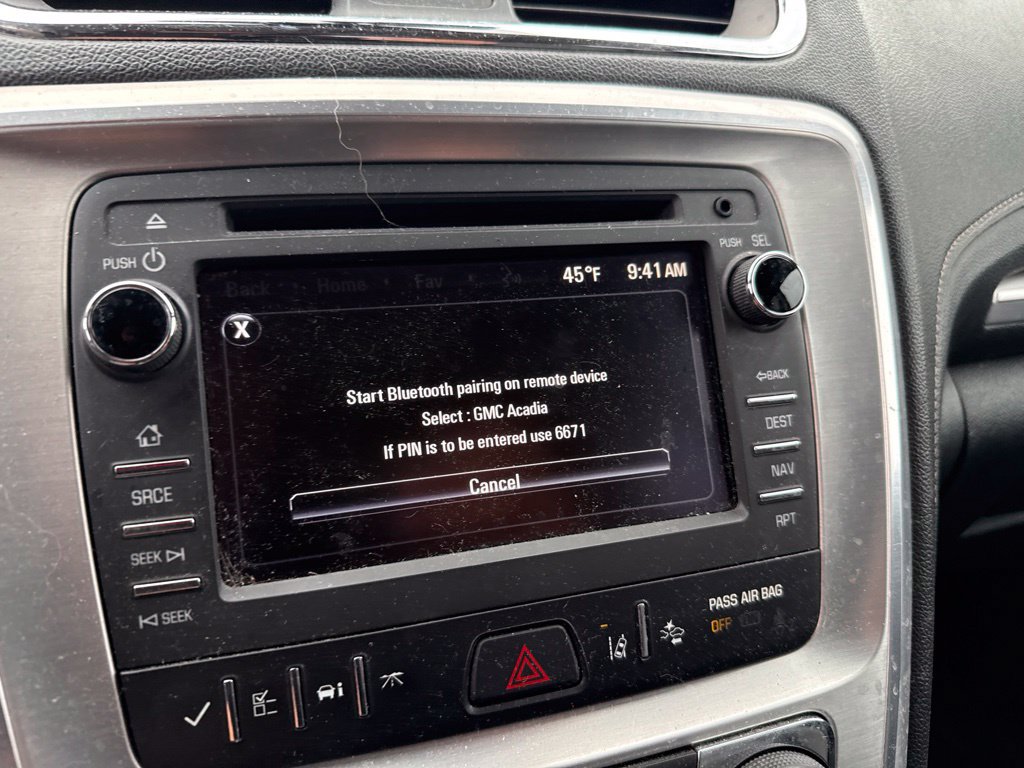 Used 2017 GMC Acadia Limited SLT AWD/4WD image 24