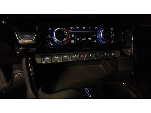 Certified 2024 GMC Sierra 1500 AT4X image 17