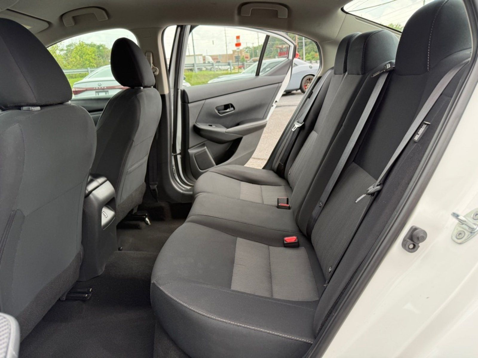 Used 2024 Nissan Sentra SV FWD image 27
