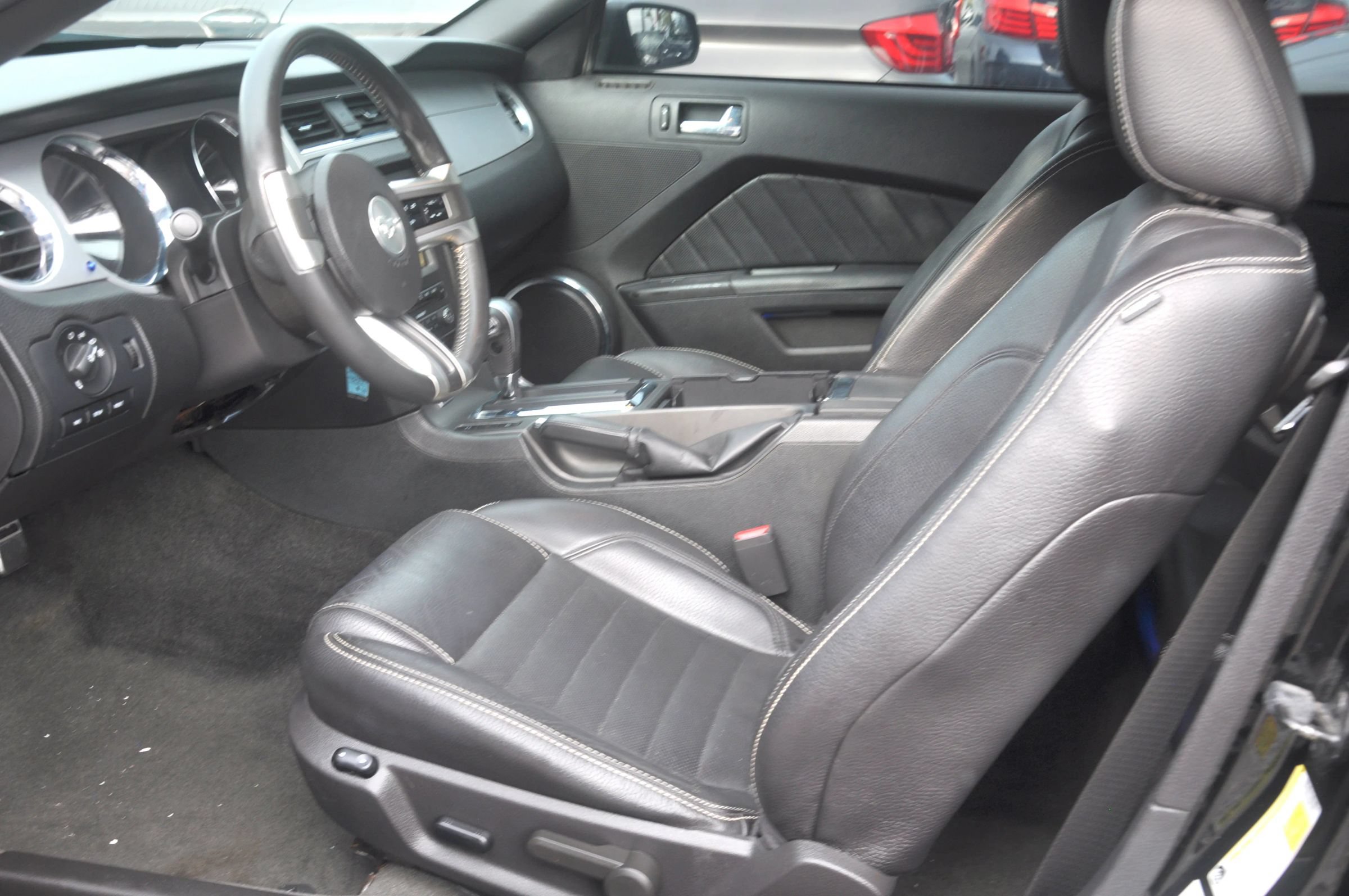 Used 2012 Ford Mustang Premium w/ Electronics Pkg RWD image 13