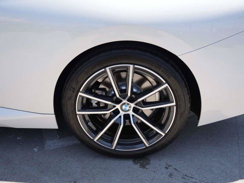 Used 2025 BMW 230i Coupe RWD image 5