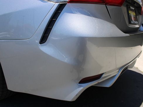 Used 2018 Toyota Camry SE FWD image 39