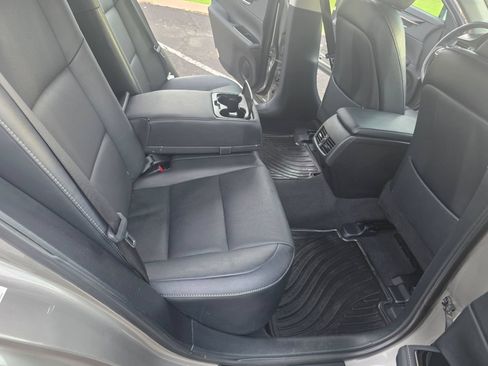 Used 2016 Lexus ES 350 w/ Accessory Package FWD image 24