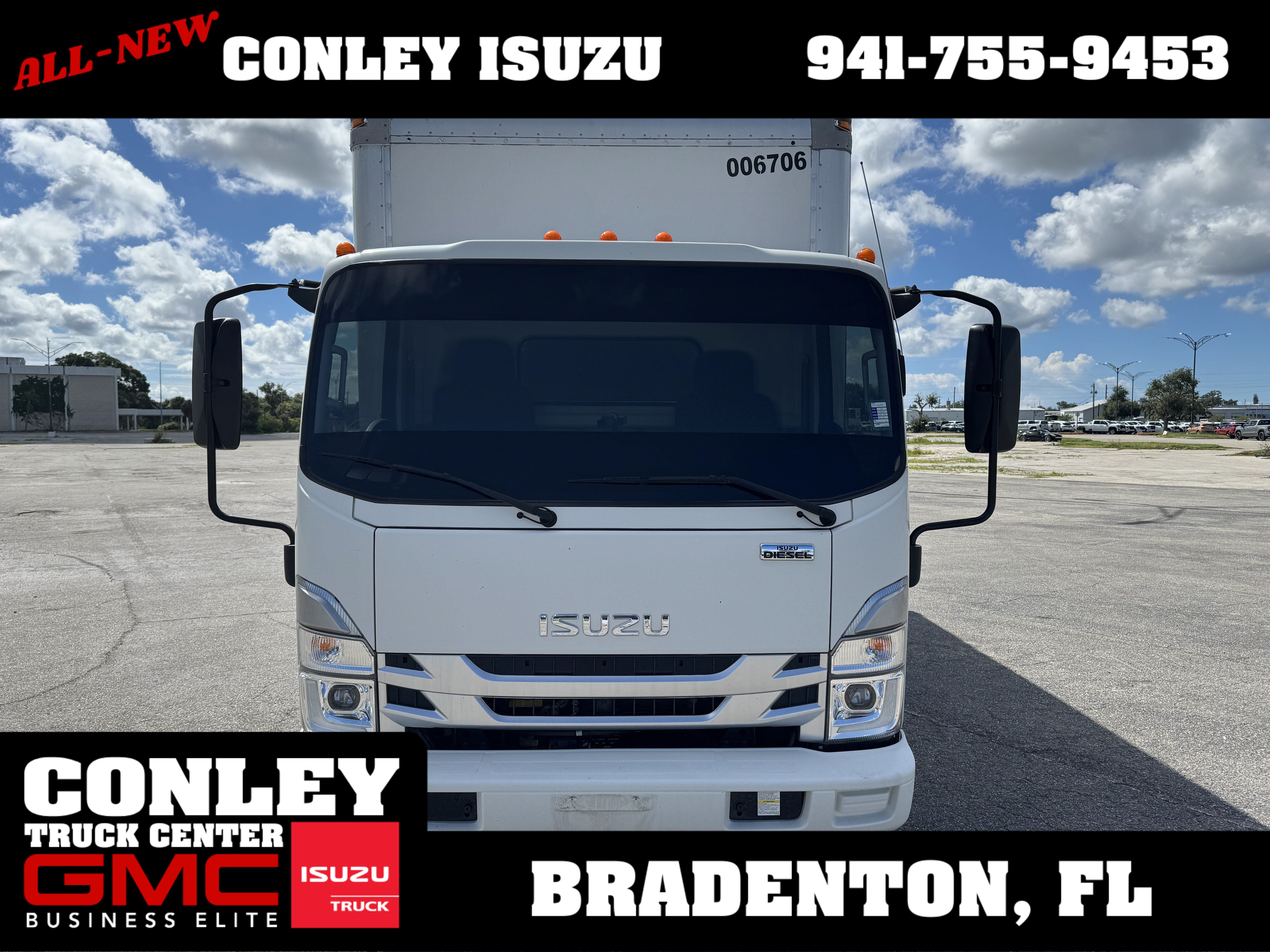 Used 2023 Isuzu NPR RWD image 2