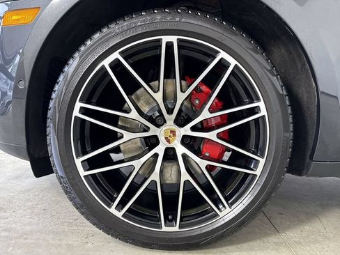 Certified 2023 Porsche Macan S AWD/4WD image 13
