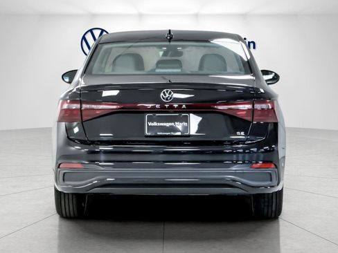 New 2025 Volkswagen Jetta SE image 4