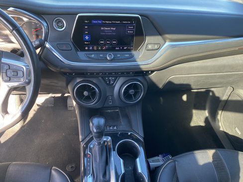 Used 2019 Chevrolet Blazer Premier w/ Sun and Wheels Package image 13