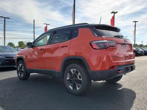 Used 2017 Jeep Compass Trailhawk w/ Leather Interior Group AWD/4WD image 6