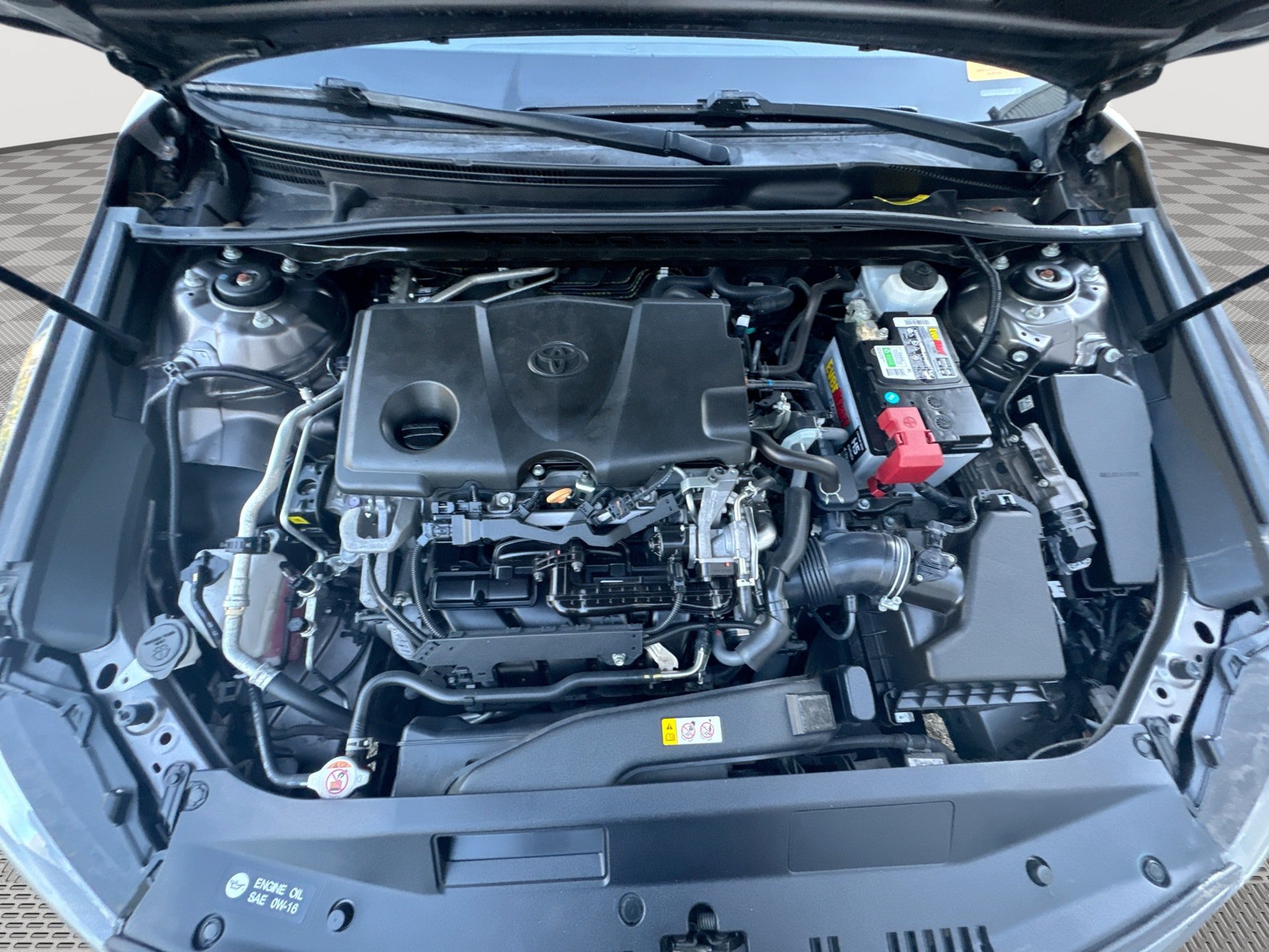 Used 2020 Toyota Camry XSE FWD image 18