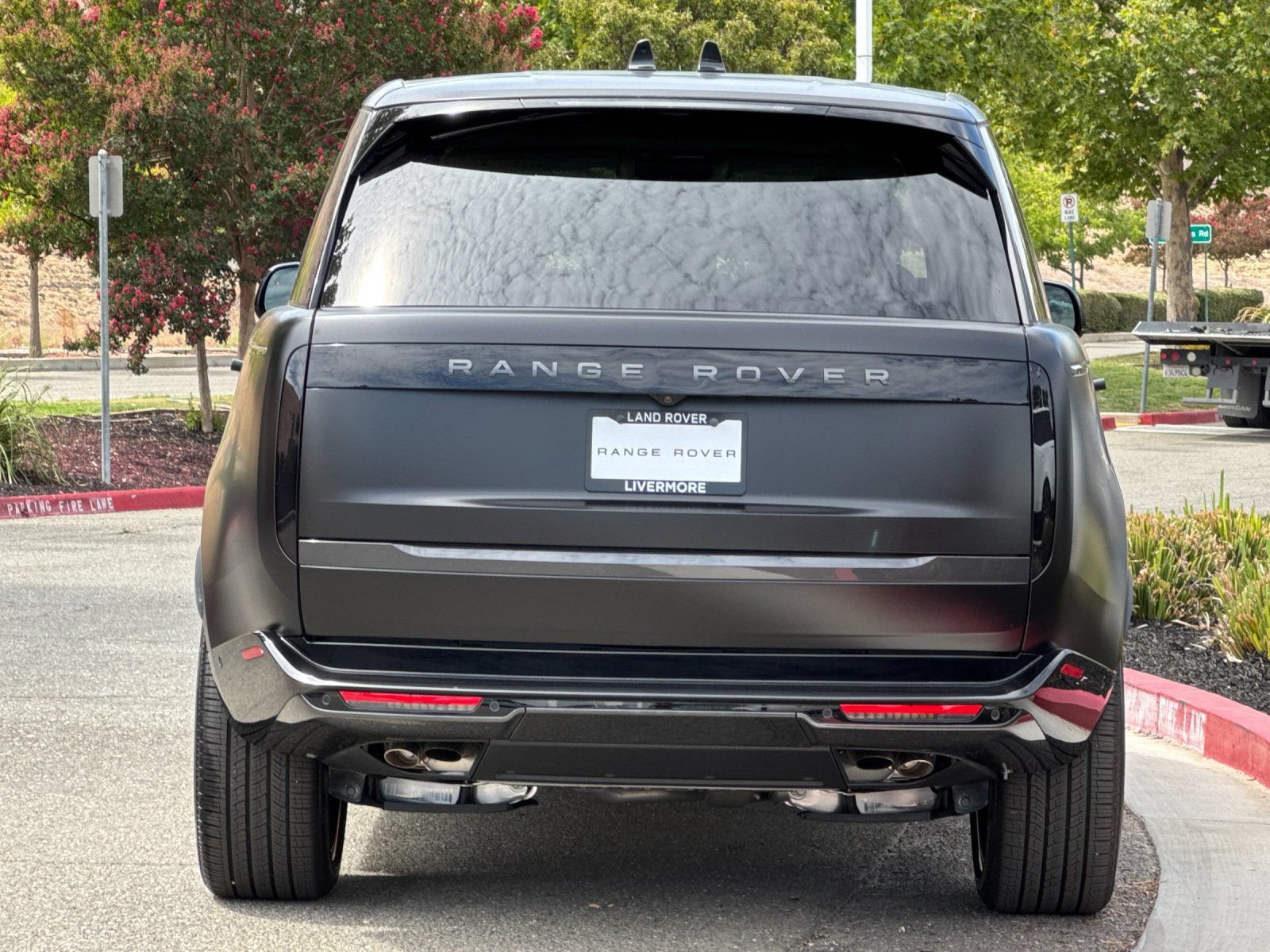 New 2026 Land Rover Range Rover Long Wheelbase SE AWD/4WD image 5