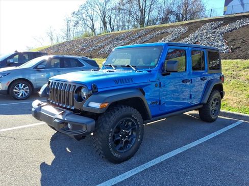 Used 2023 Jeep Wrangler Willys image 2