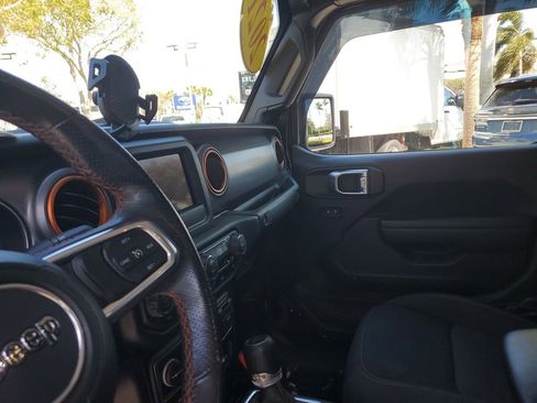 Used 2021 Jeep Gladiator Mojave w/ Trailer Tow Package image 23