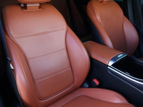 Used 2022 Mercedes-Benz C 300 C 300 image 17