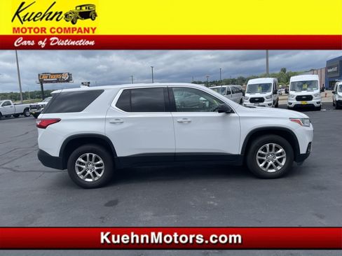 Used 2020 Chevrolet Traverse LS AWD/4WD image 1